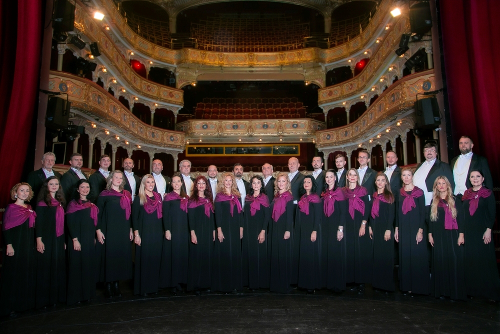 Choir of the National Theatre Košice 
Photographer: Joseph Marcinsky