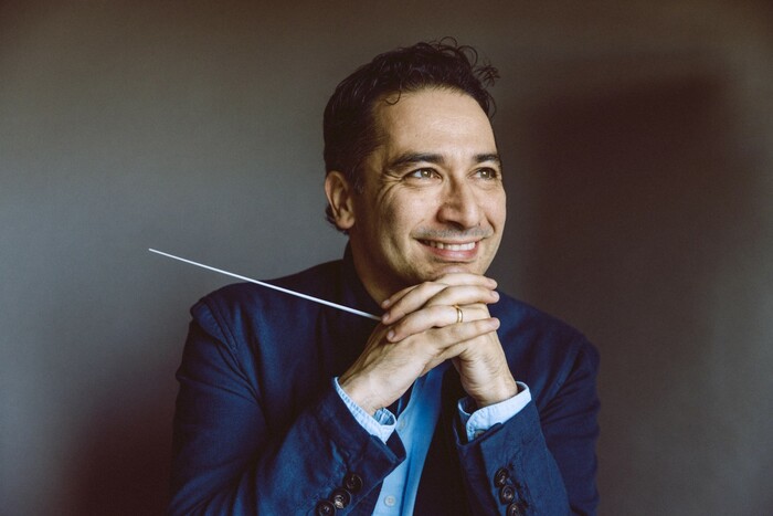 Andres Orozco-Estrada 
Photographer: Julia Sellmann