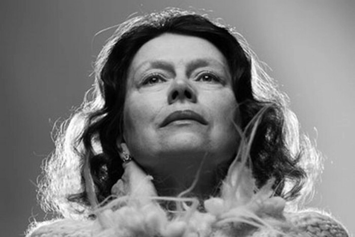 Katalin Ladik 
Photographer: Attila Glázer