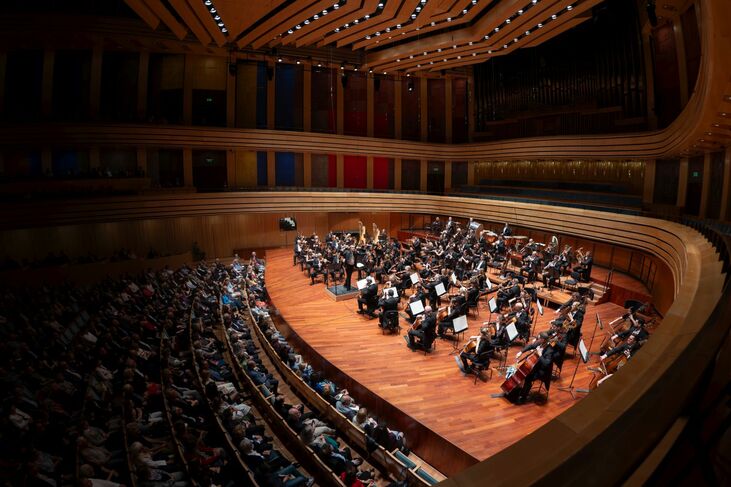 Vasily Petrenko and the Royal Philharmonic Orchestra 