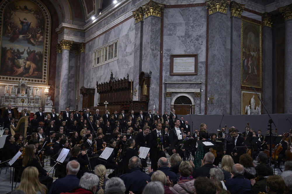 Liszt: Esztergom Mass at the Esztergom Cathedral Valuska Gábor / Müpa
