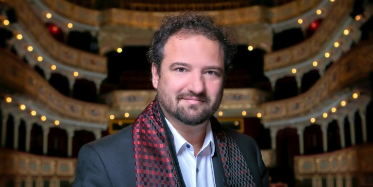 30488_21174_251022_Peter_Valentovic_c_Joseph_Marcinsky_web.jpg